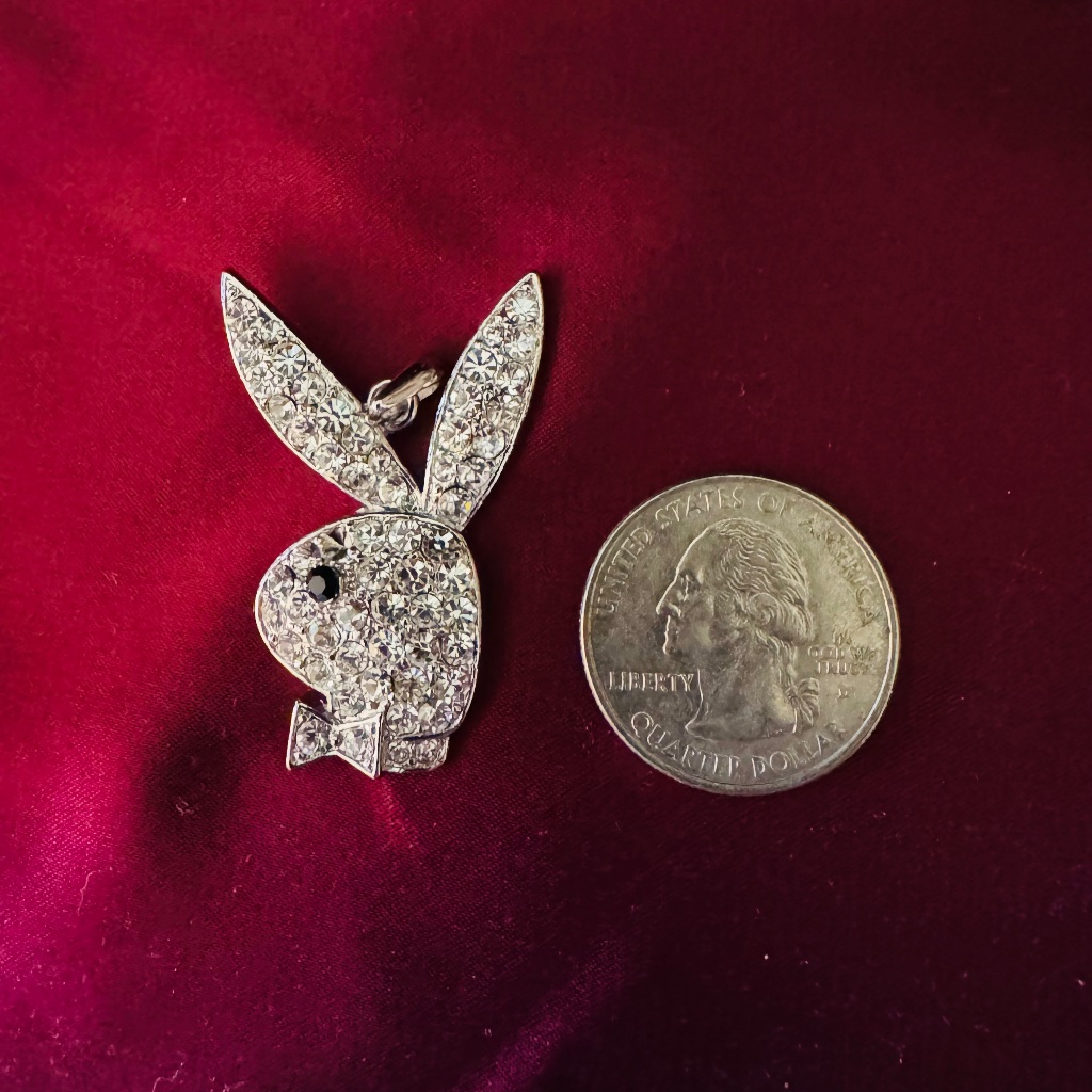 90s Playboy Bunny Pendant 30$